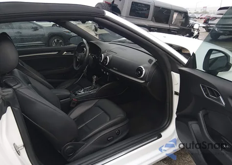 2018 Audi A3 2.0T Premium z USA, uszkodzony, nr VIN WAU6ULFF7J1073130